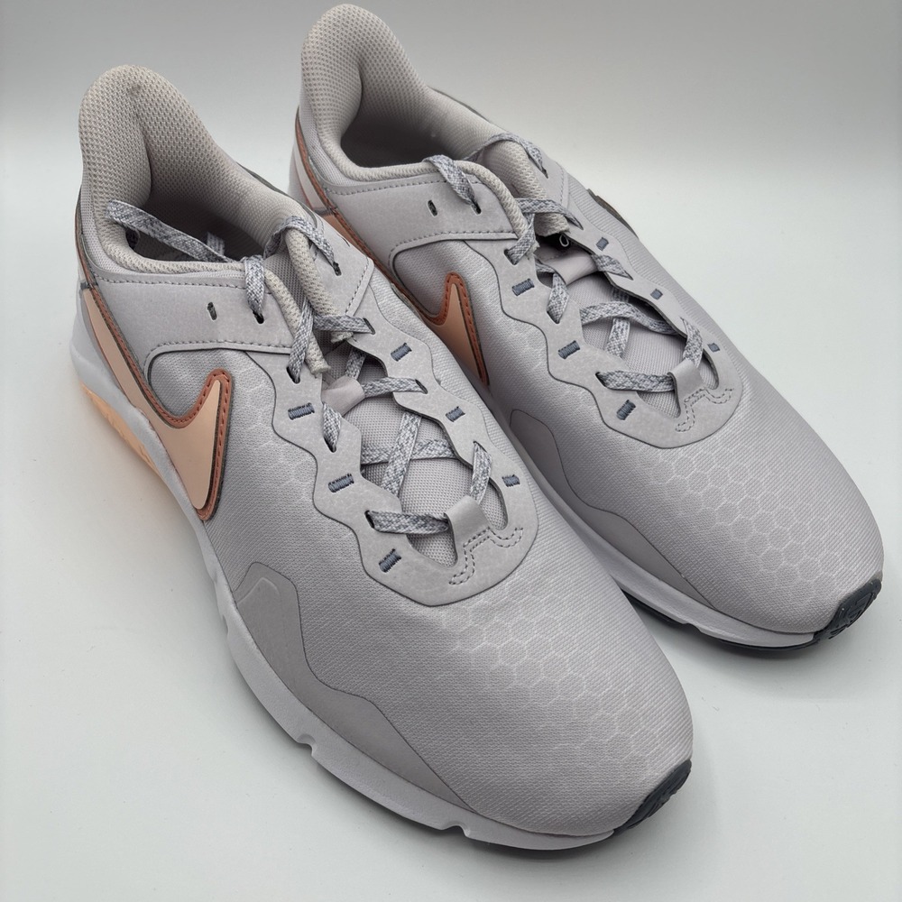 Nike Legend Essential 2 Women's Training Shoes‎ Venice CQ9545 500 - SIZE 11
